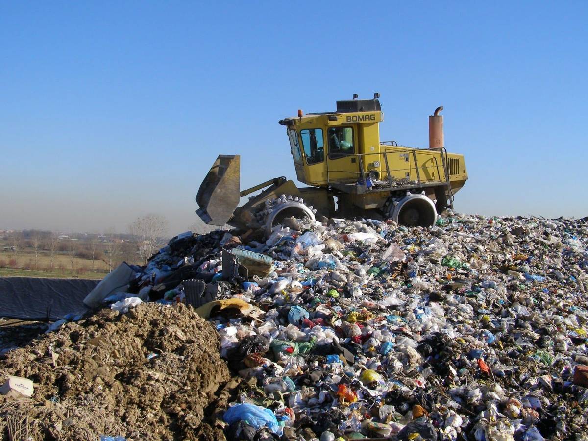 Emergenza rifiuti in Puglia. Aziende di gestione al collasso