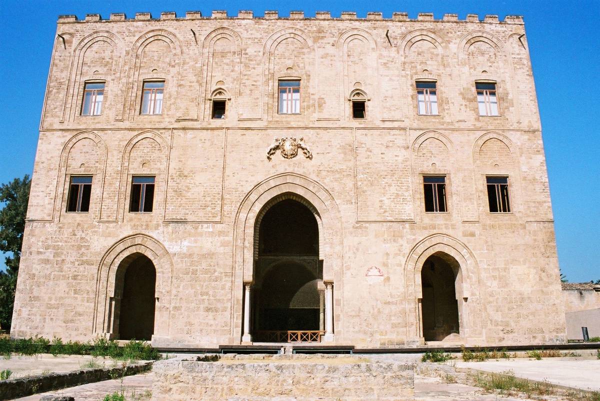 Il palazzo della Zisa (Palermo) è un esempio del sincretismo tra arabi e normanni