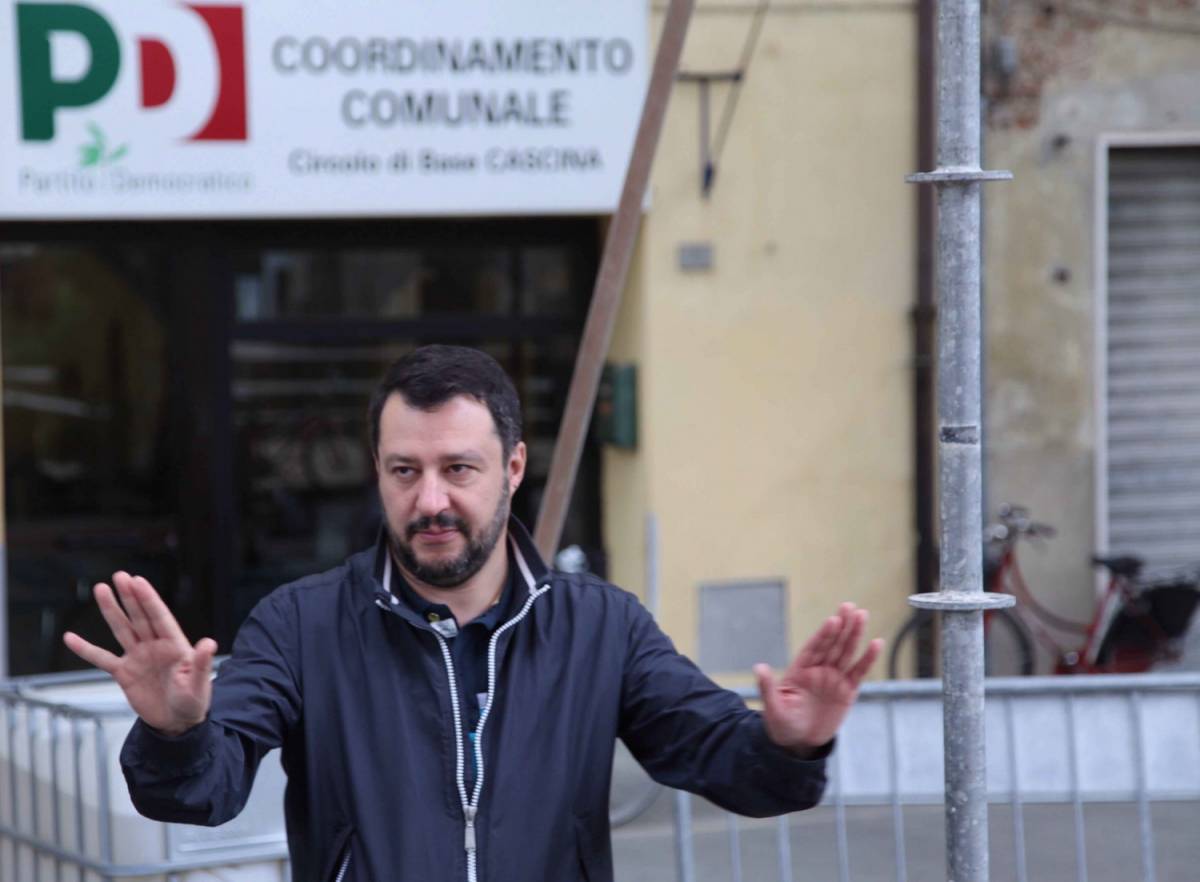 Salvini contro Re Giorgio: "Ritirati, l'età avanza per tutti"