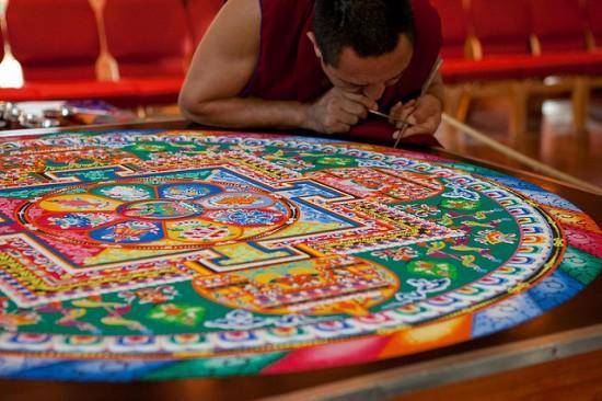 Un Mandala tibetano colora il cuore di Milano
