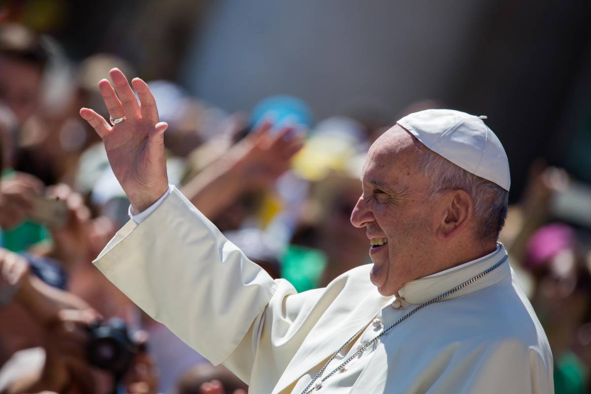 Il Papa risponde alla chiamata di Conte. Benedizione azzurra