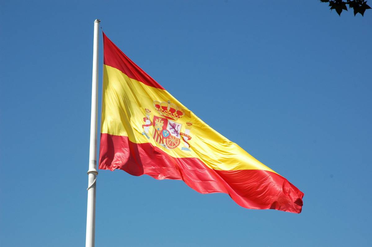 "La bandiera spagnola si avvicina a Gibilterra" Il governo di Madrid saluta la Rocca ritrovata