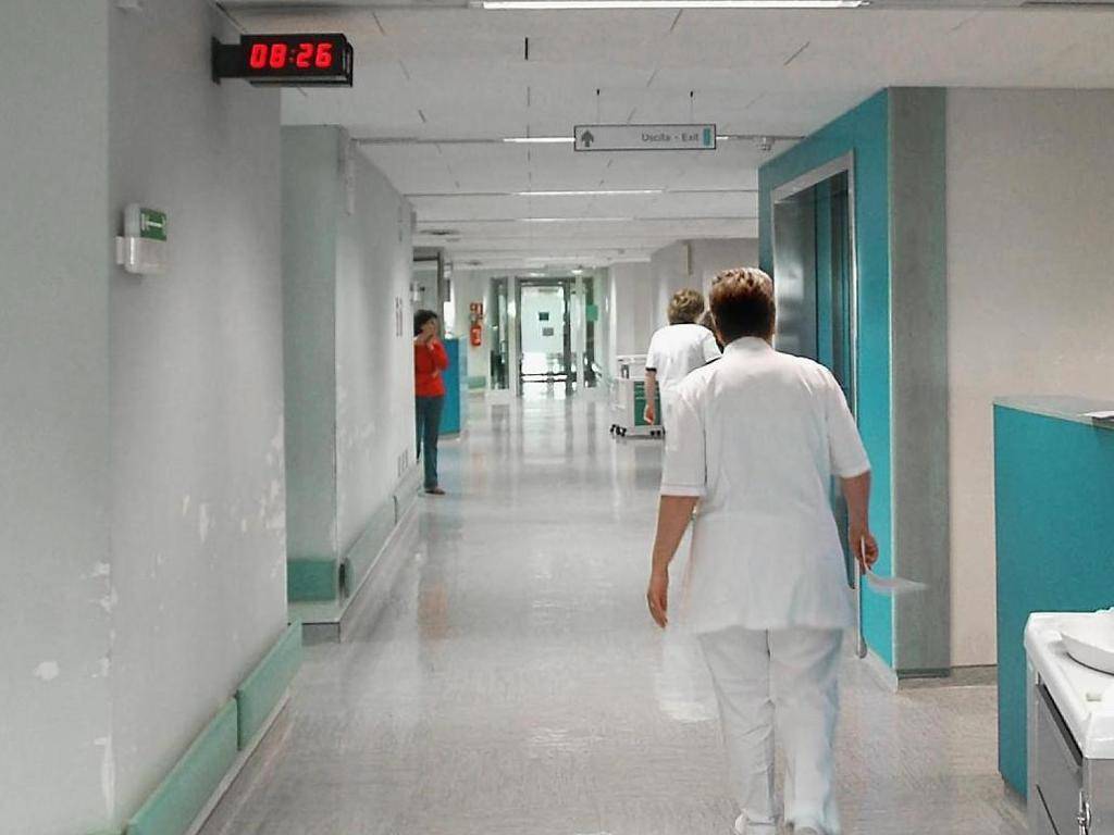 Roma, anziana muore dimenticata nel bagno dell'ospedale. Infermiera a processo