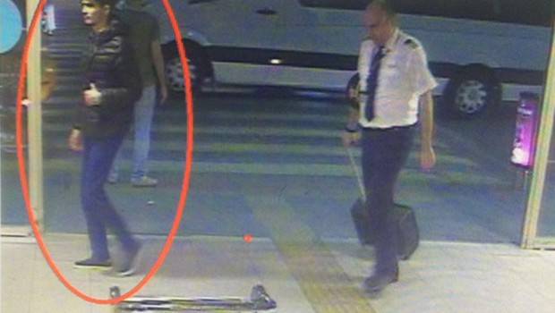 Istanbul, attacco all'aeroporto L'ombra dell'Isis: "41 morti"