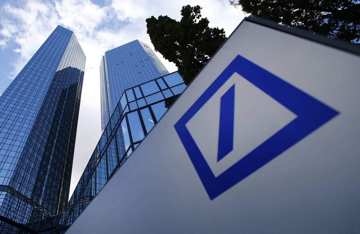 Deutsche Bank affossa le borse europee