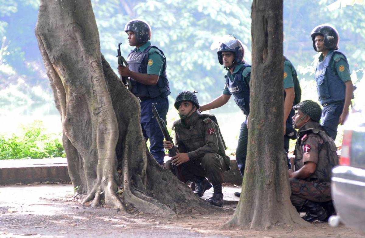 Bangladesh, morto anche studente musulmano: poteva salvarsi
