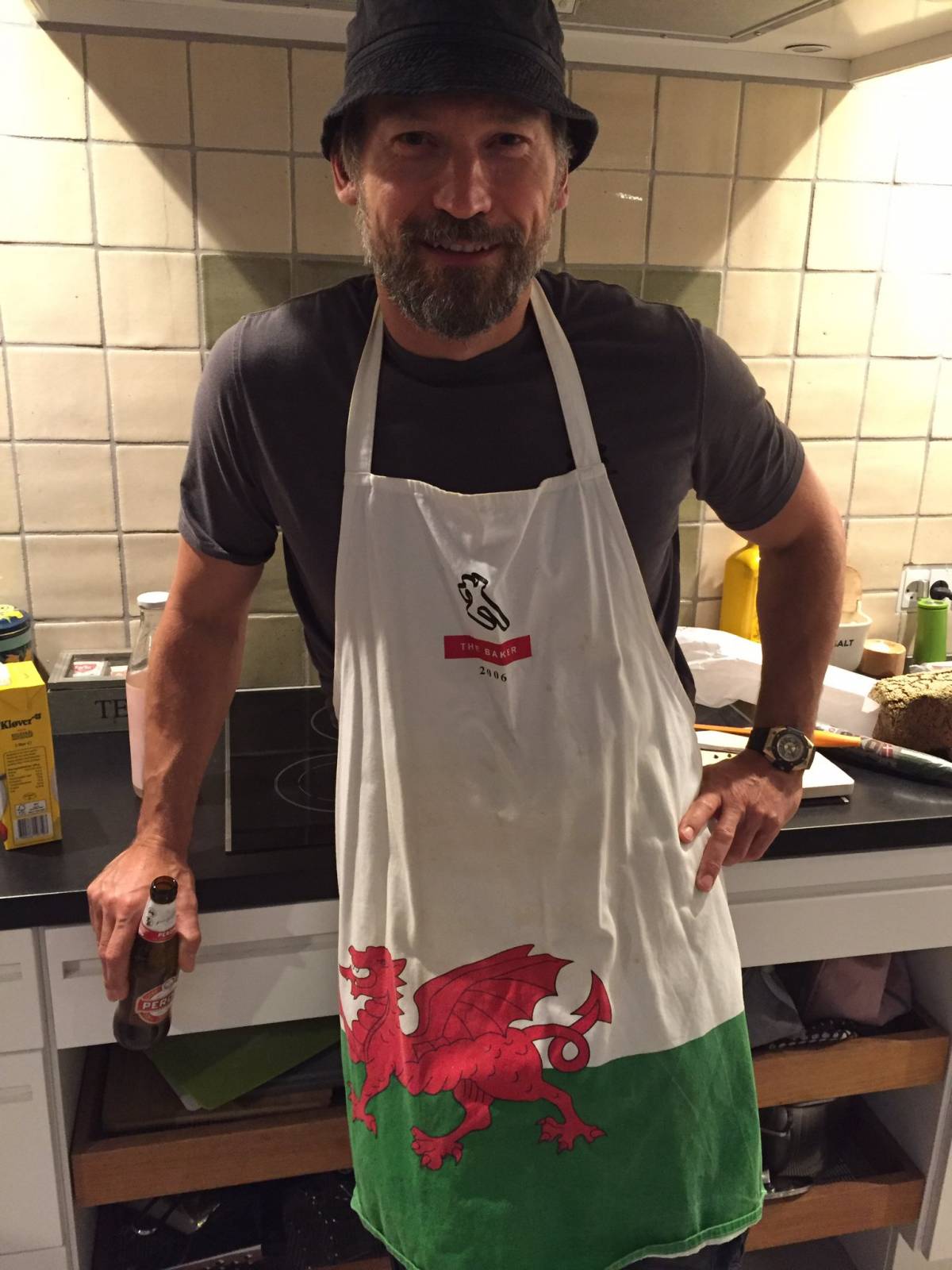 Cosa ci fa Jamie Lannister con una Peroni in mano?