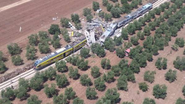 Strage Puglia, il capostazione di Andria: "Mio errore per automatismo"