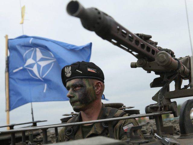 Usa fuori dalla Nato? No bipartisan a Trump