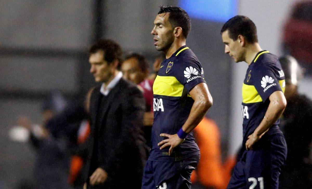 Tevez, infortunio durante una partita con i carcerati: Boca furioso