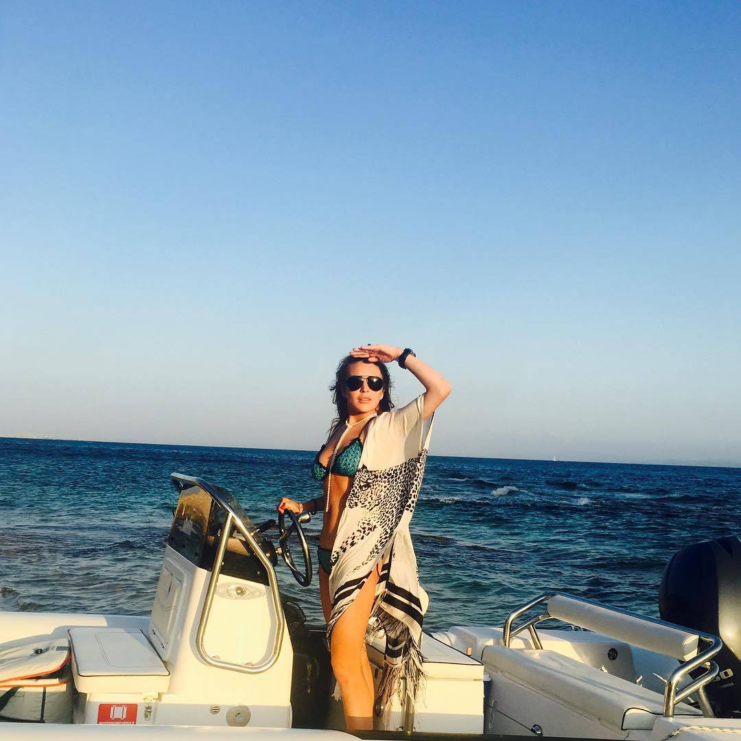 Lindsay Lohan da sola in barca: è davvero finita con Egor Tarabasov?