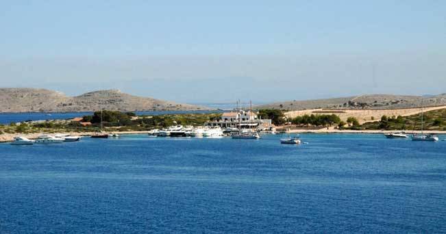 Grecia, scontro tra motoscafo e barca di turisti: 3 morti