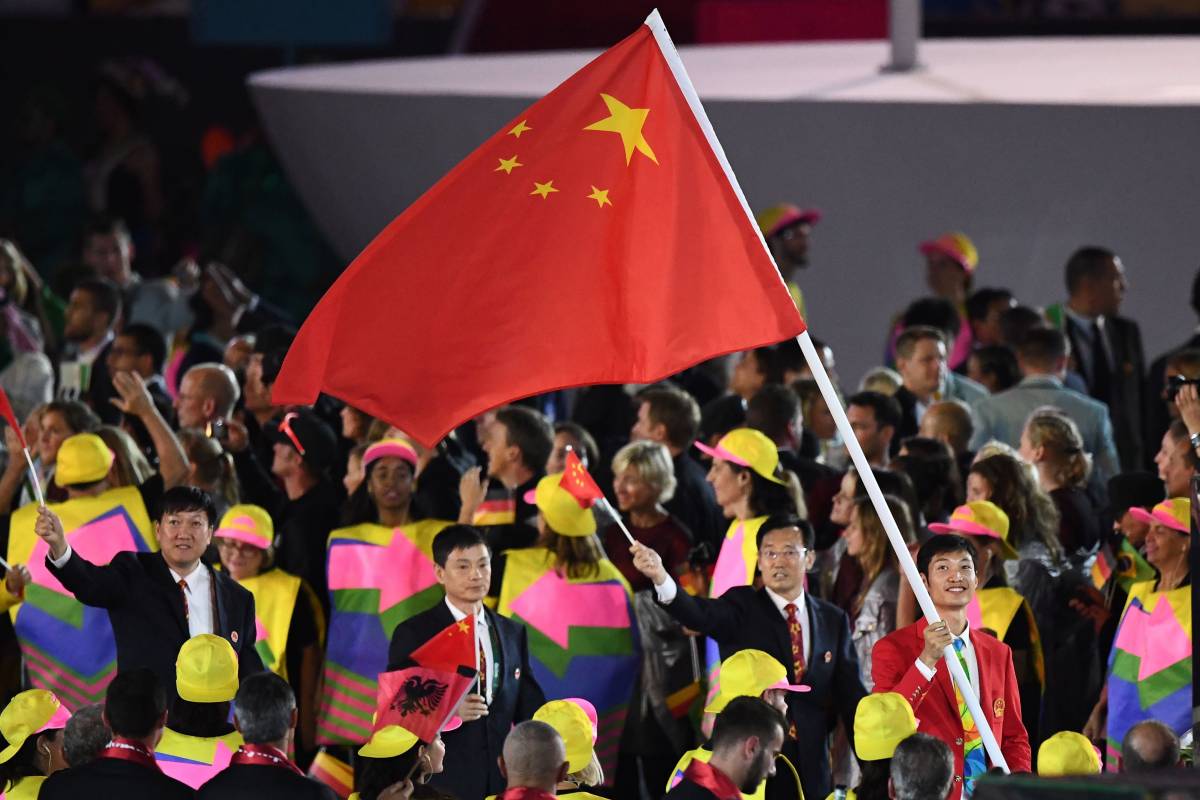 A Rio sventolano le bandiere cinesi sbagliate. Pechino protesta