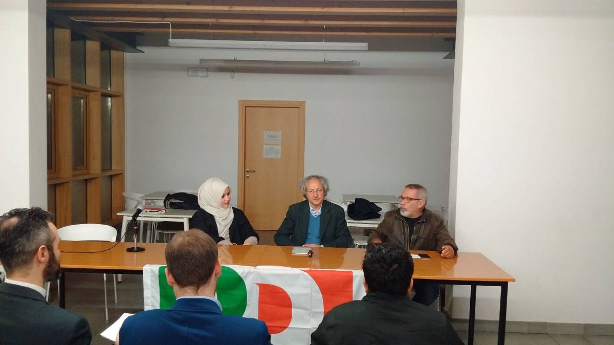 Il docente ai giovani musulmani: "Entrate nelle deludenti istituzioni italiane"