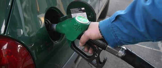 Cinque consigli strategici per risparmiare sul costo della benzina