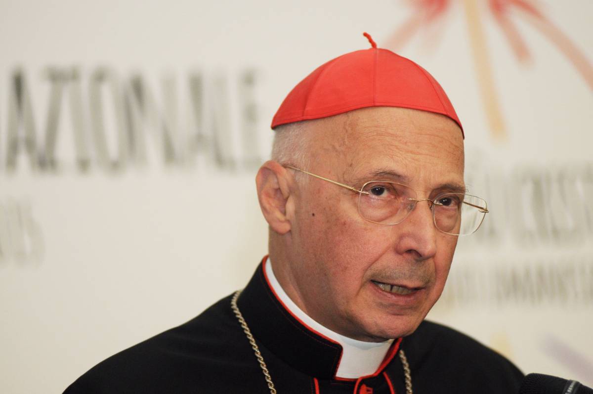 I vescovi contro Salvini E lui attacca il Vaticano:  lontani dai problemi reali
