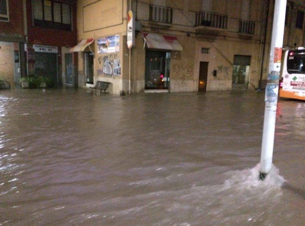 Maltempo, nubifragi in Centro Nord. 4 feriti a Roma