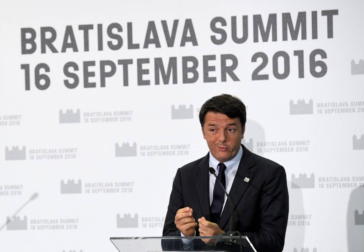Matteo Renzi sulla vicenda di Tiziana Cantone: "Serve educazione alla responsabilità"