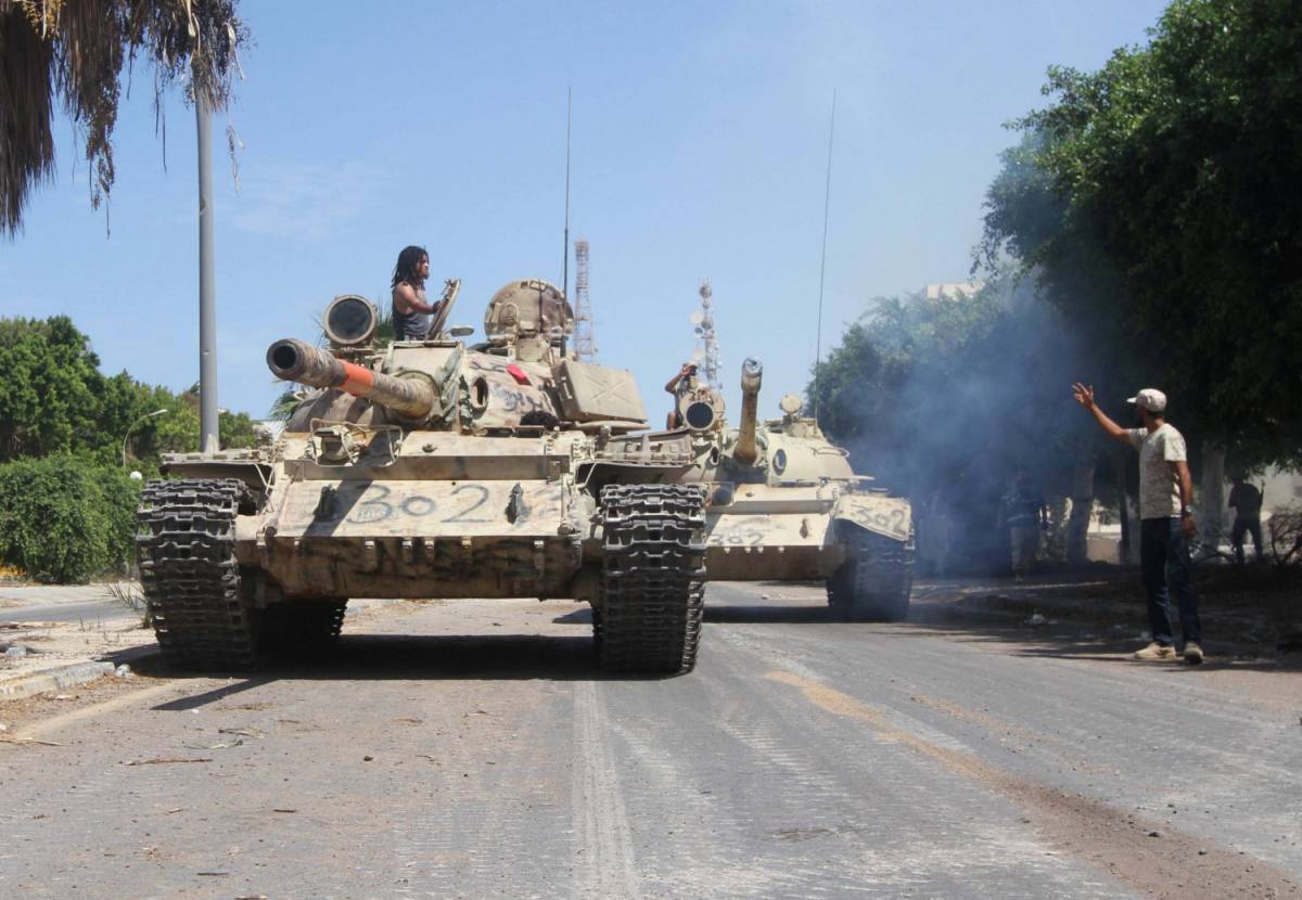Membri delle milizie libiche impegnati nella battaglia di Sirte