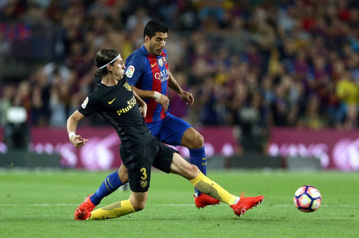 Filipe Luis contro Suarez: "Così ha ridotto il mio piede"