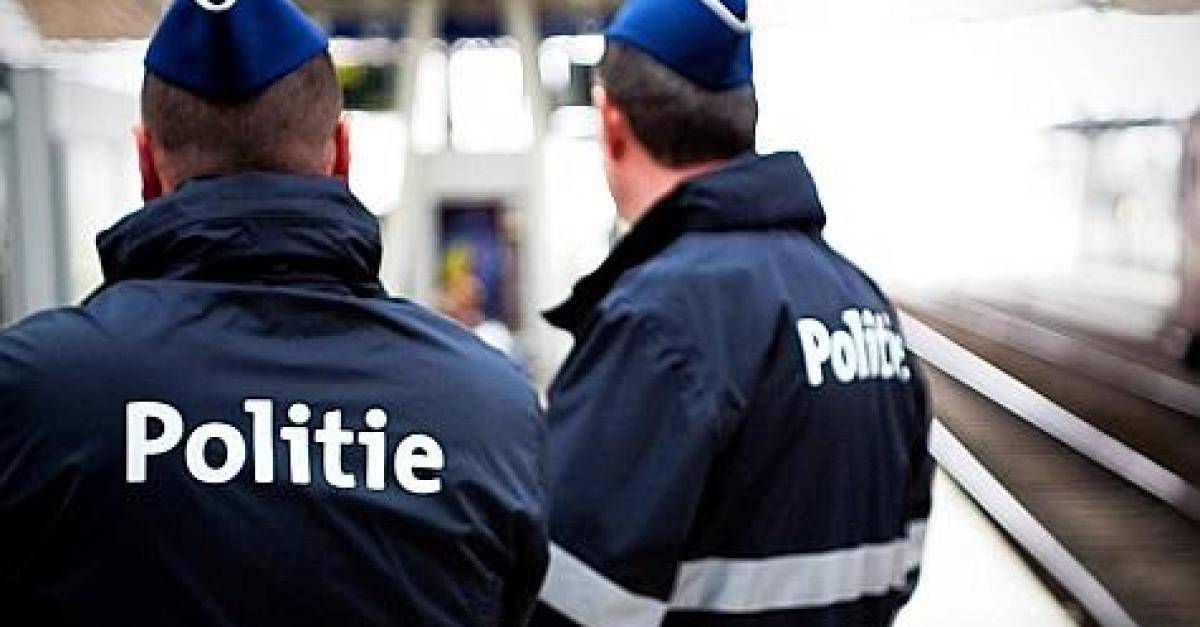 La Francia arresta i poliziotti belgi: "Ci rimandano i migranti"