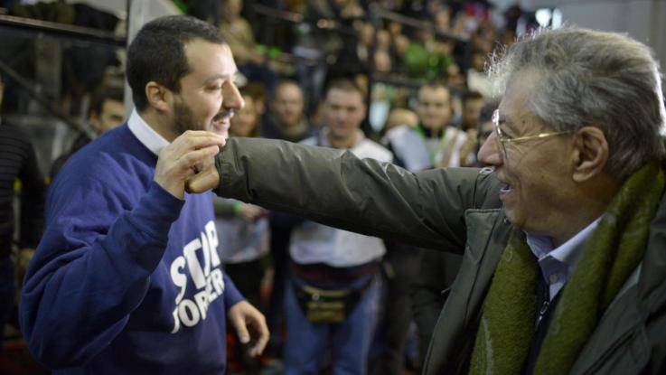 Lega, Bossi demolisce Salvini: "Non può fare il leader"