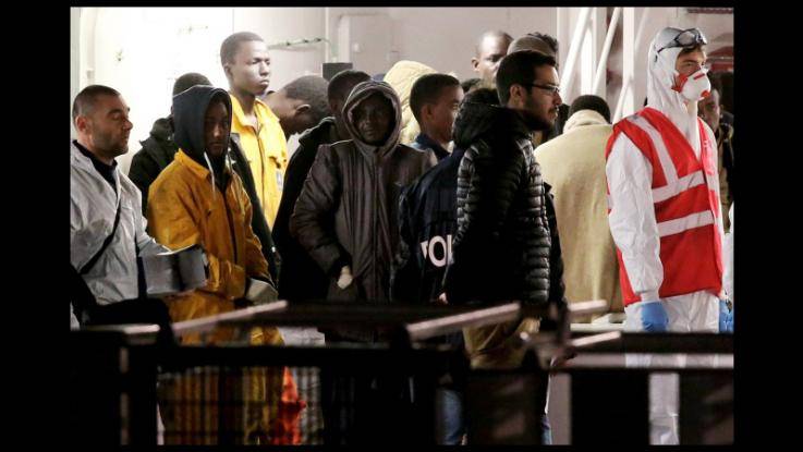 Le coop scordano l'accoglienza: "Non pagate? Abbandoniamo i migranti"