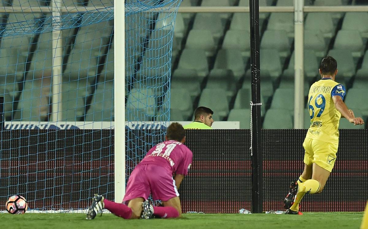 Serie A: il Chievo vince 2-0 a Pescara e si porta al terzo posto