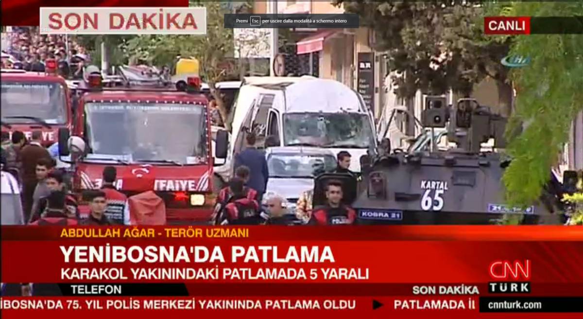 Bomba vicino al commissariato causa dieci feriti a Istanbul