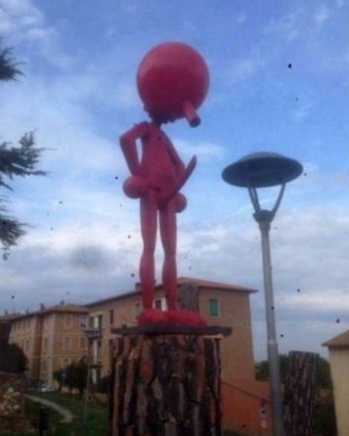 Sindaco costretto a evirare il Pinocchio superdotato