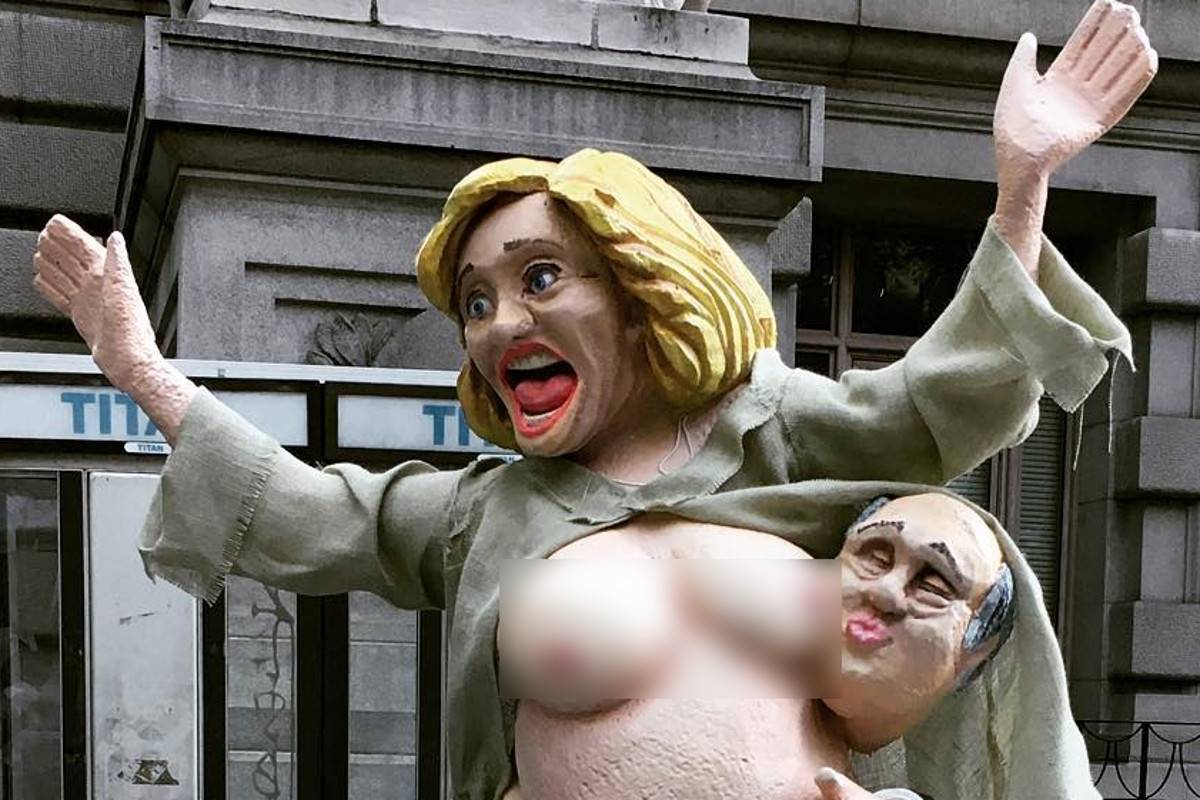 Una statua della Clinton nuda imbarazza la città di New York