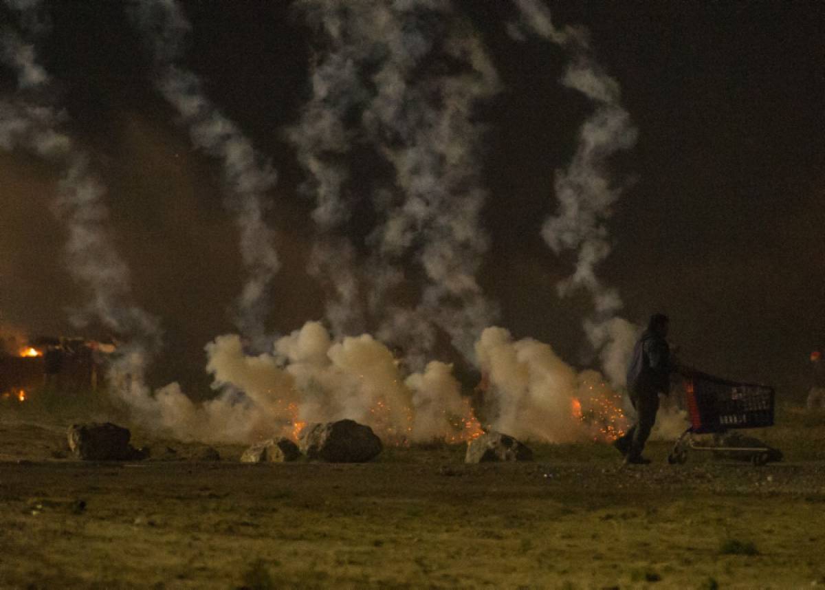 La Giungla di Calais chiude Restano gli attivisti "selvaggi"