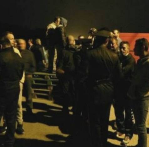Un momento della protesta di ieri notte a Goro, Ferrara