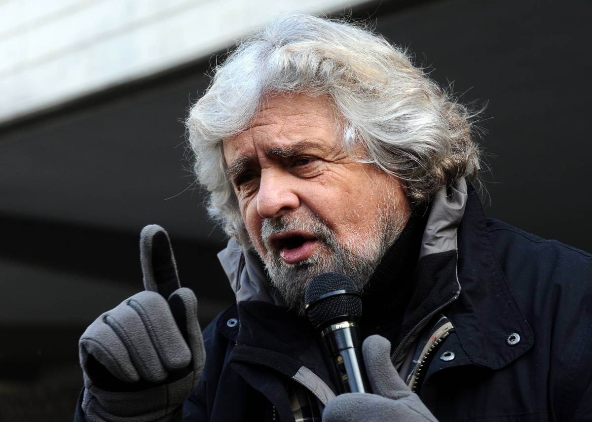 Beppe Grillo: "Una giuria popolare contro le bufale di giornali e tv"