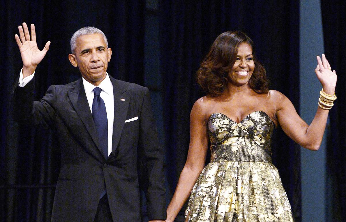 Obama salvato dal look suo e della moglie: dietro c'era davvero ben poco 
