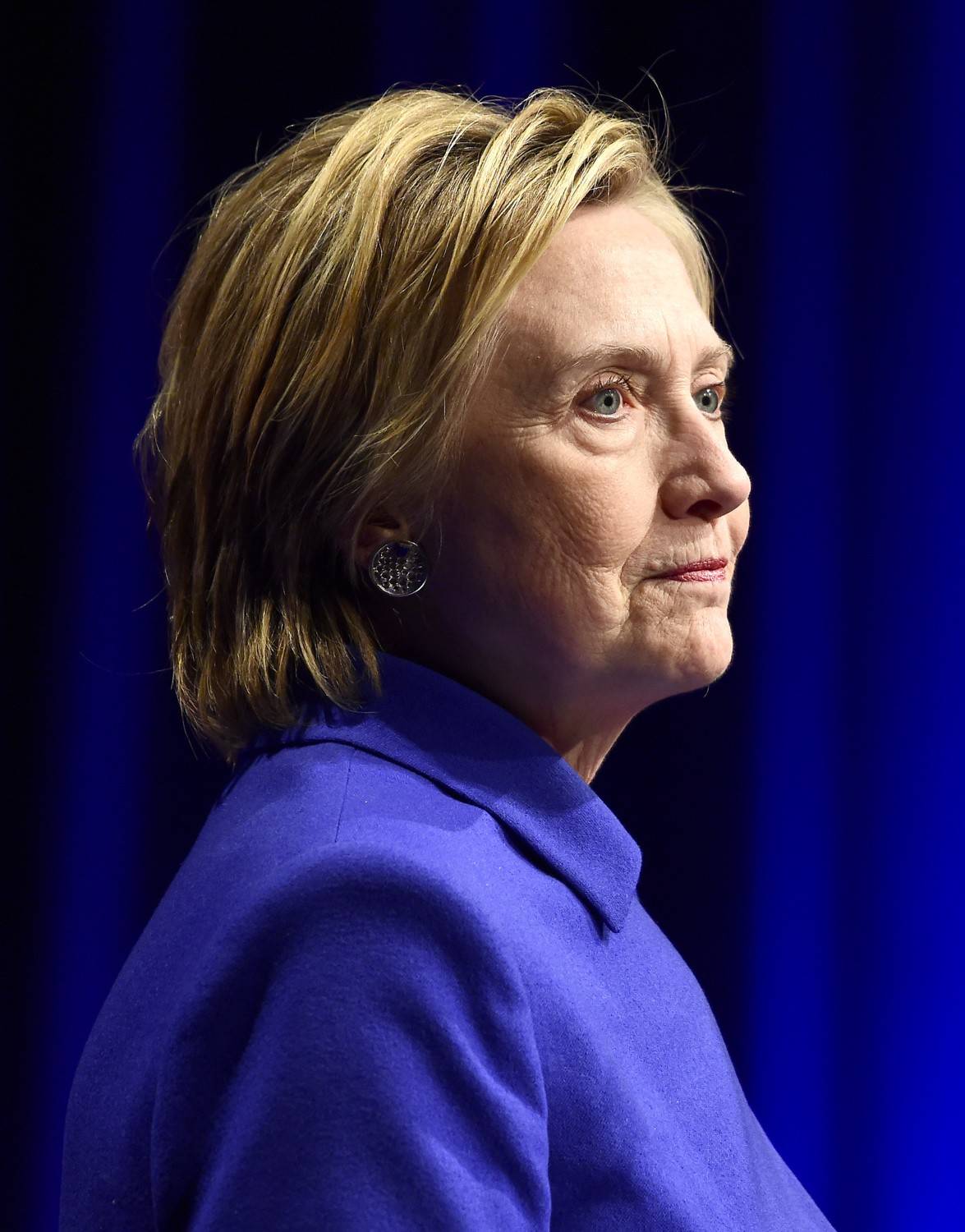 Hillary Clinton coprì uno del suo staff accusato di molestie