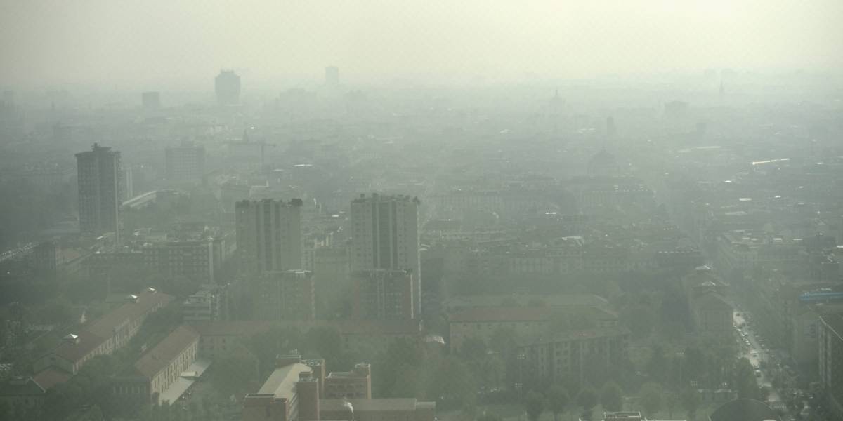 Il grande inganno dello smog Per i bus libertà di inquinare