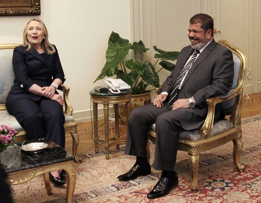 Quegli strani rapporti tra l’amministrazione Obama-Clinton e i Fratelli Musulmani