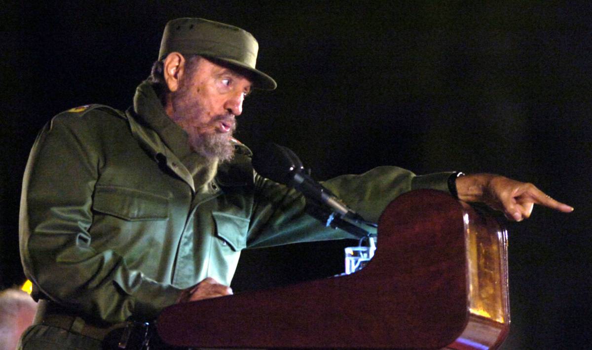 La profezia di Nostradamus: "Dopo morte di Castro, si risveglierà il vulcano"