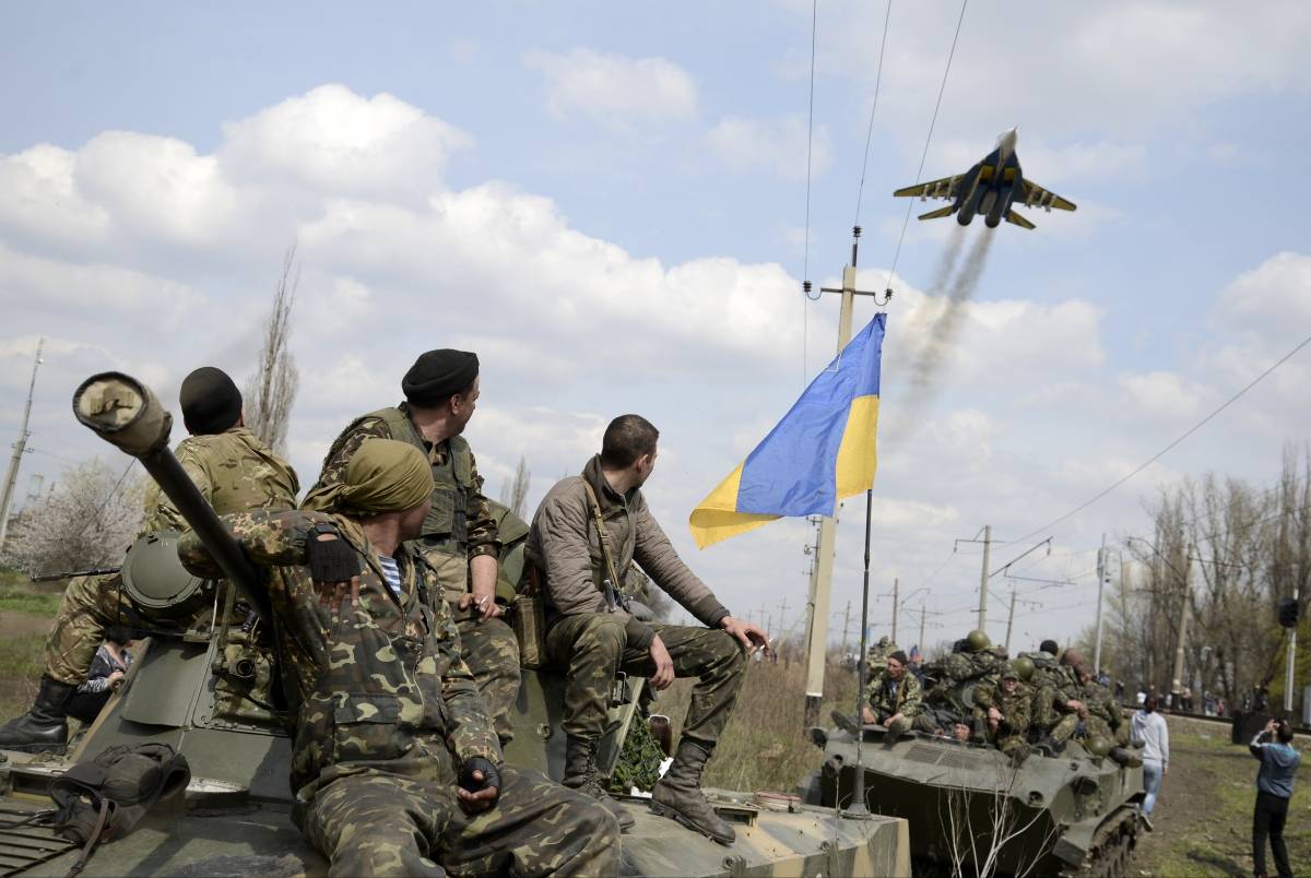 Tensione in Crimea, Ucraina effettuerà test missilistici