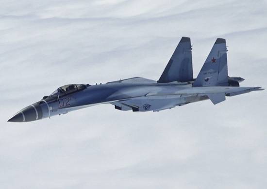 Supercaccia Su-35S russi schierati al confine con la Finlandia