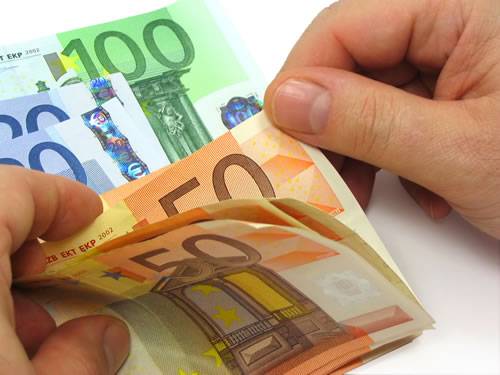 Prestiti da 25mila euro in un giorno