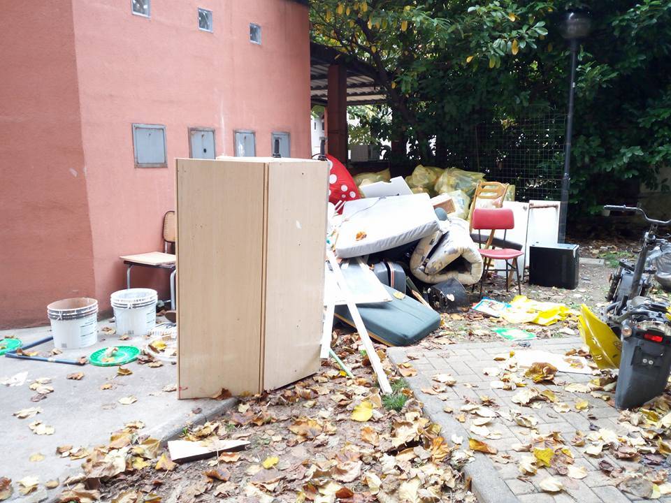 Occupazioni, torna il racket. "Cantine invase da abusivi"