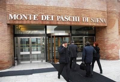 A Siena è legato il destino delle banche italiane. Si rischia l'effetto domino