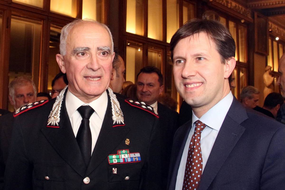 Il generale Del Sette con il sindaco di Firenze Nardella
