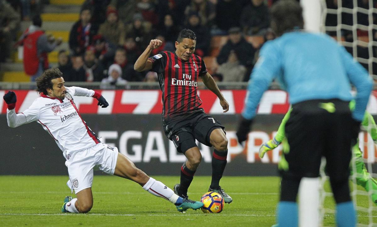 Il Milan soffre ma piega il Cagliari: Bacca si sblocca dopo 98 giorni