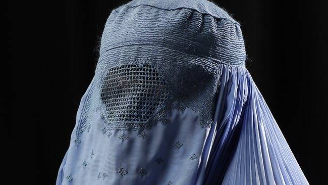 Marocco, burqa messo al bando per motivi di sicurezza