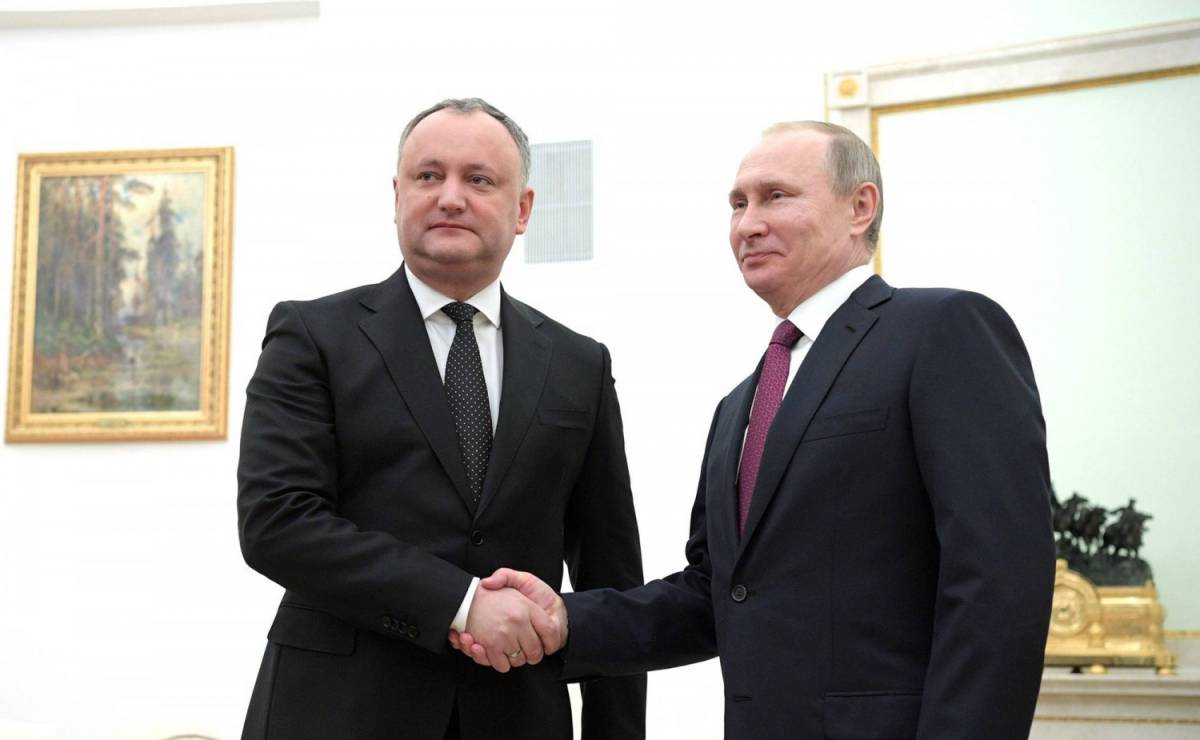 Moldavia, Dodon da Putin: "Pronto a cancellare accordi con l'Ue"