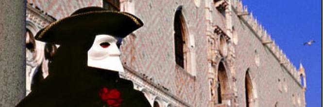 Carnevale blindato, a Venezia assedio dei turisti