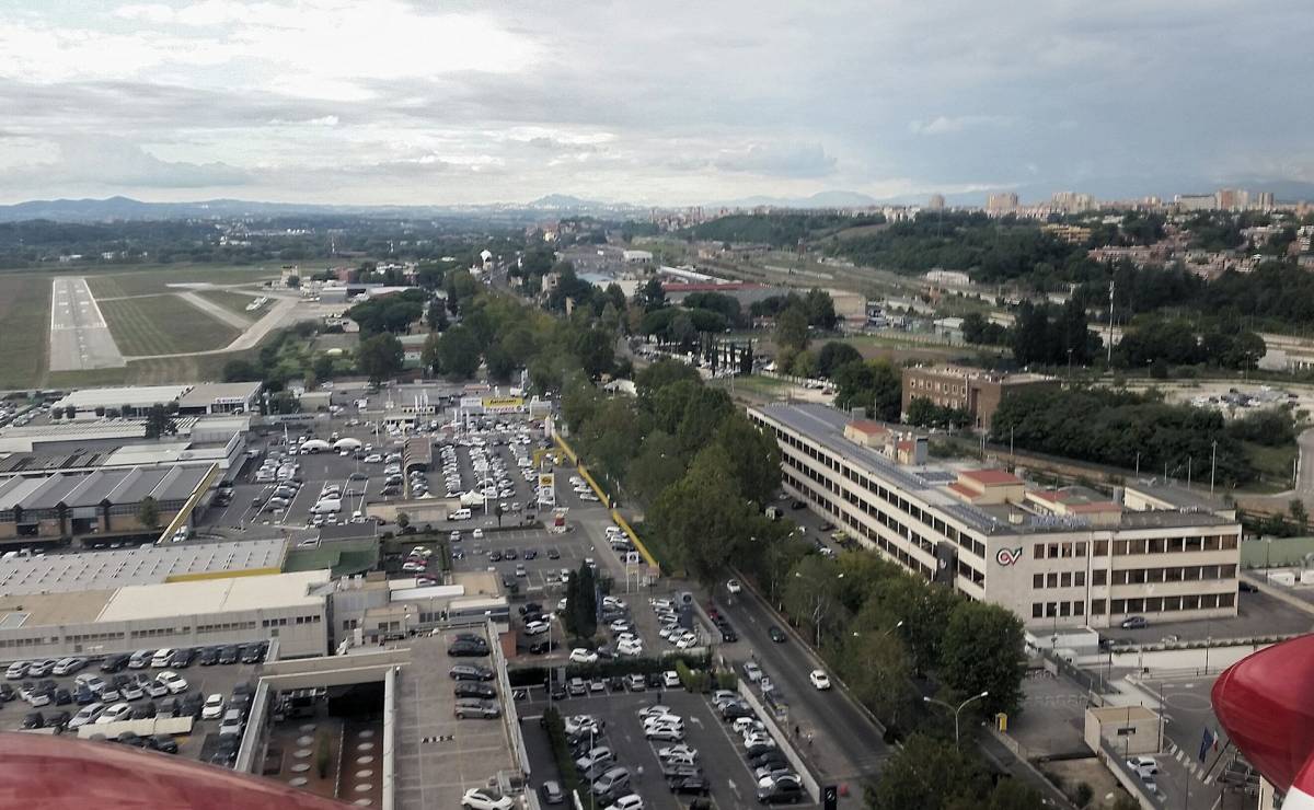 Roma, aeroporto senza difese  Ora il pericolo arriva dal cielo